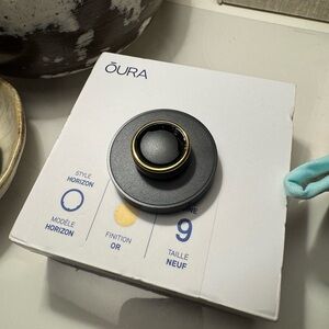 Gold Oura Gen 3 horizon ring